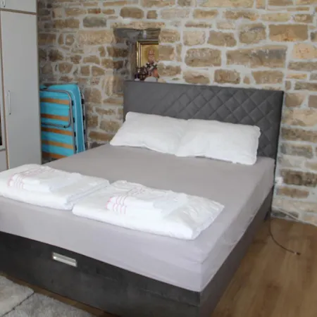 Kod Mladena Hébergement de vacances *